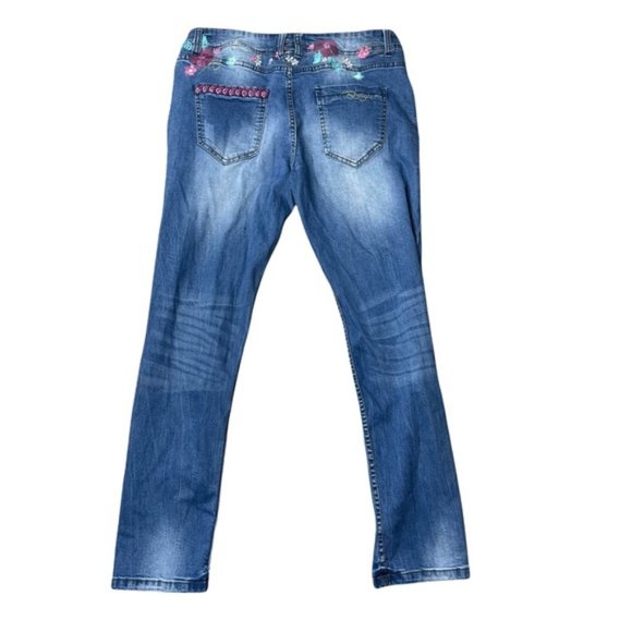 DESIGUAL Women's High Rise Washed Blue Denim Jeans Embroidered Flowers Size 32 - Picture 6 of 10